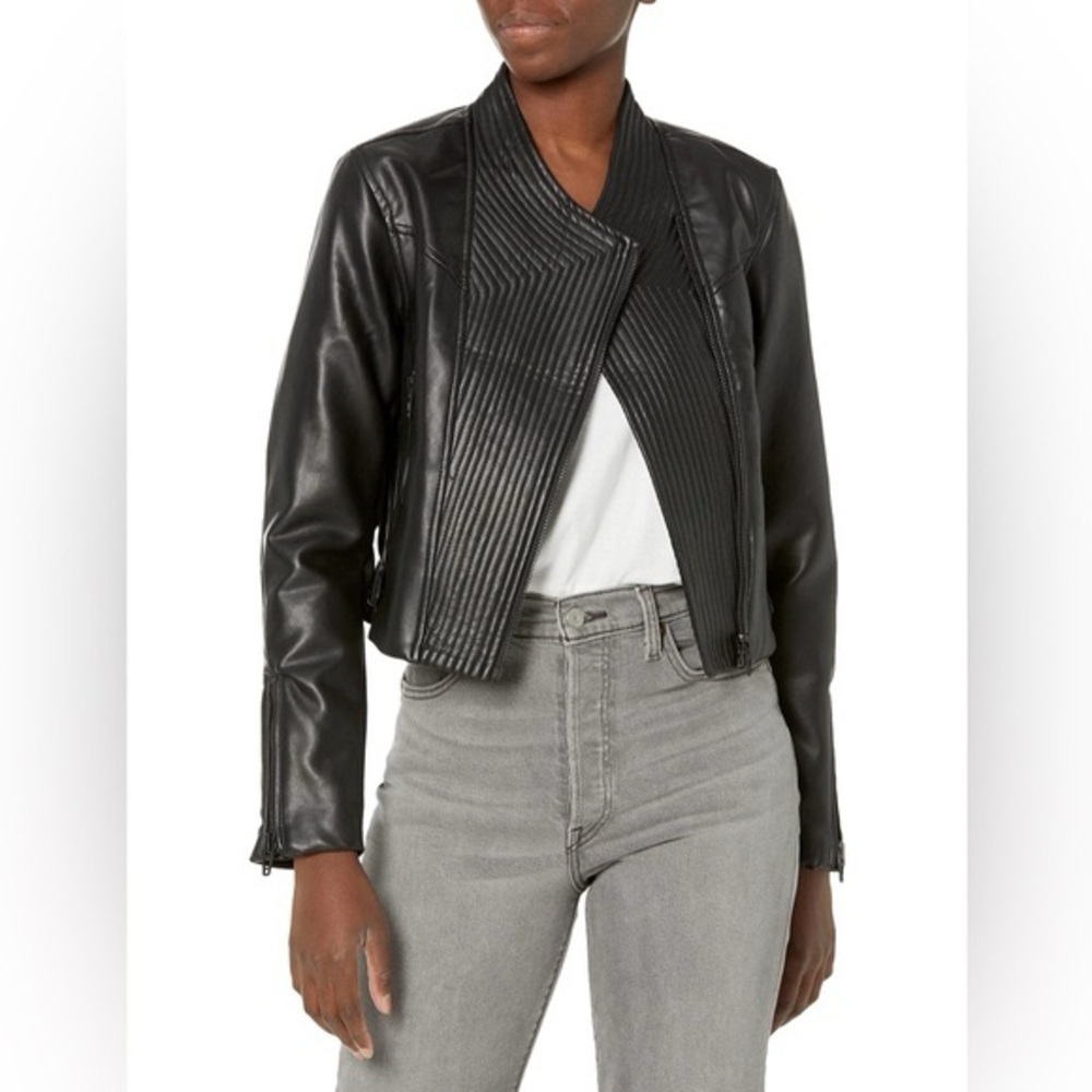 Blank NYC Vegan Leather Cropped Jacket Eye Catching Women’s Size Medium